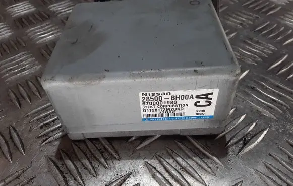 Nissan Note (E11) Power steering control unit/module 28500BH00A 6700001980