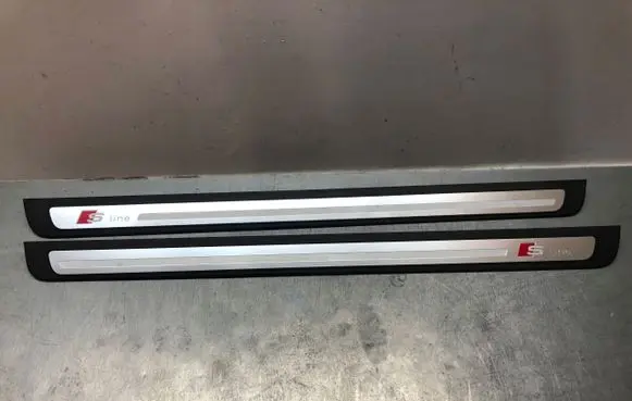 Audi A5 8T 8F sill trim set (inner) 8T0853373