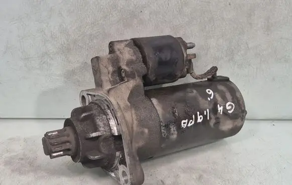 Volkswagen Golf IV Starter motor 