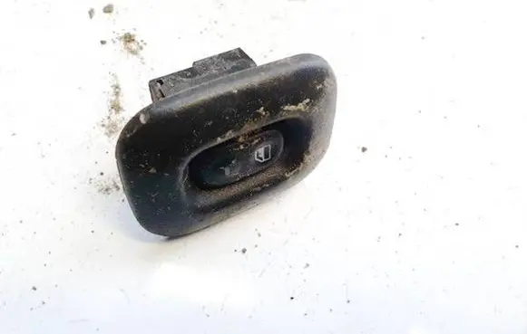 Nissan Note (E11) Electric window control switch 8200073234