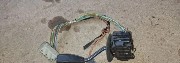 BMW 3 E36 Indicator stalk 8360907