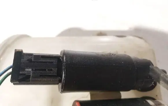 Toyota Yaris Windscreen/windshield washer pump