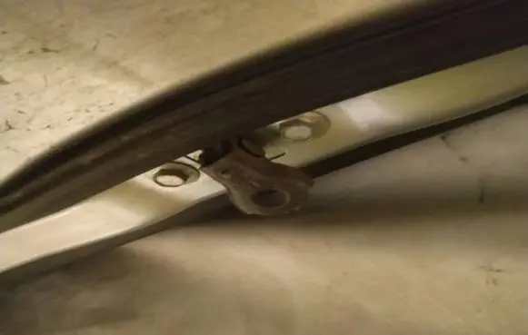 Honda FR-V Rear door check strap stopper