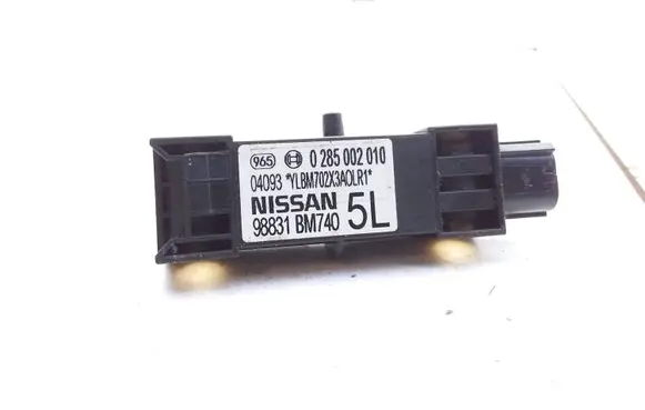 Nissan Almera N16 Airbag deployment crash/impact sensor 98831BM740 0285002010