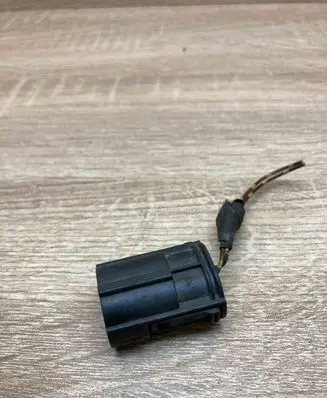 BMW 3 E90 E91 Plug wire 8352384 835238402