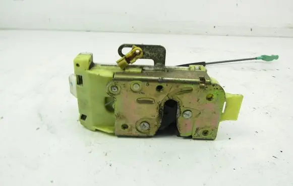 Ford Mondeo Mk III Rear door lock 96BGF26413BR