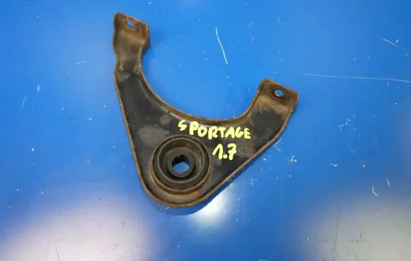 KIA Sportage Engine mounting bracket