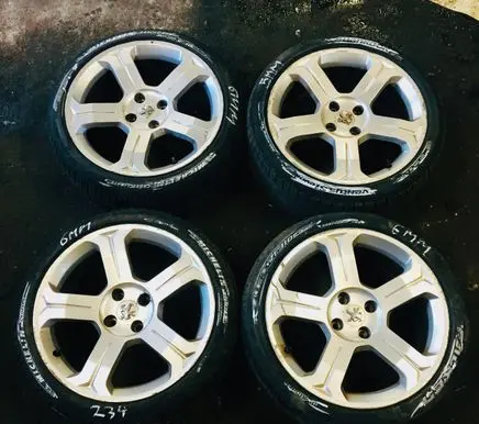 Peugeot 308 R18 alloy rim 9680736580
