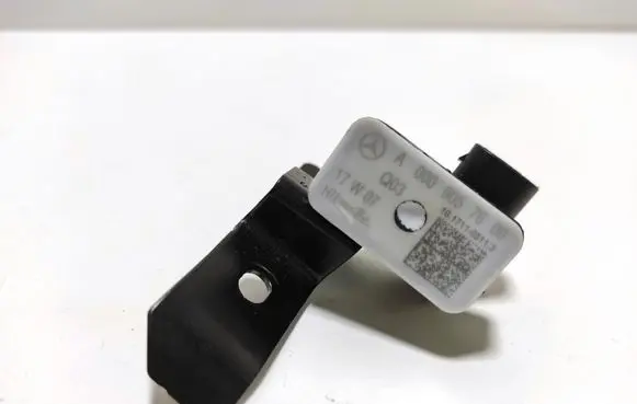 Mercedes-Benz GLS X166 Sensor A0009057600