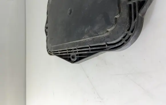 Volkswagen PASSAT B7 Other engine bay part 1K0941369A
