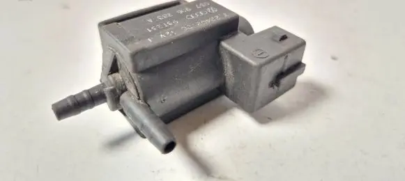 Audi A6 S6 C6 4F Turbo solenoid valve 906283a