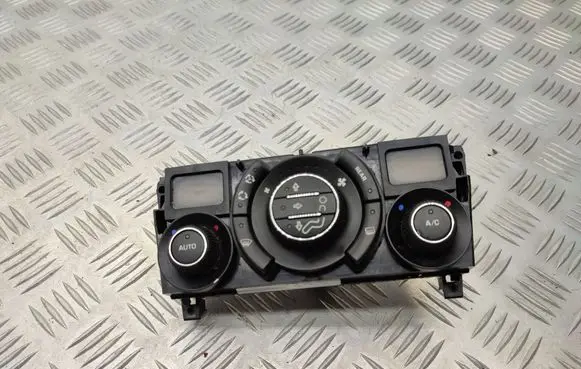 Peugeot 5008 Climate control unit 96738323XT