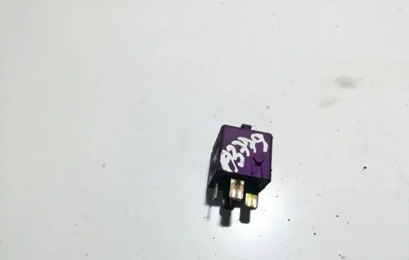 BMW 5 E39 Other relay v23134e59x107 v23134-e59-x107