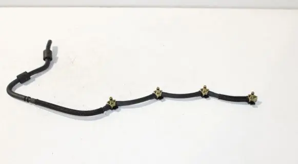 Audi A4 S4 B8 8K Fuel return line/hose 