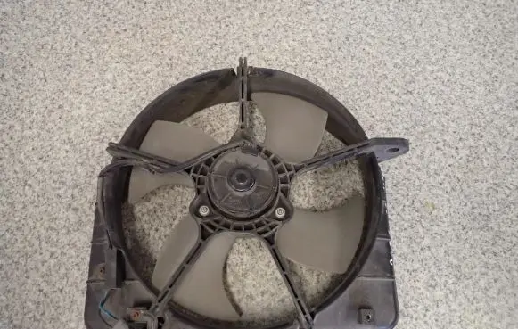 Honda Jazz Air conditioning (A/C) fan (condenser) 