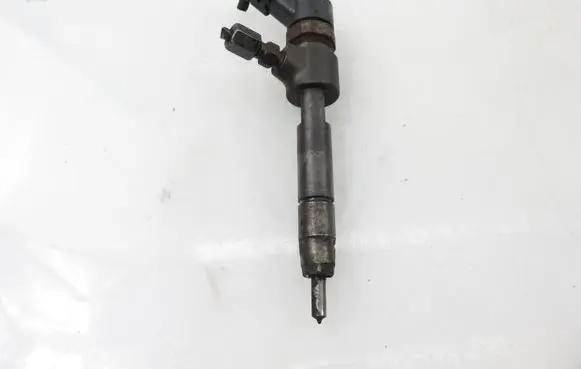 Opel Zafira B Fuel injector 0445110165
