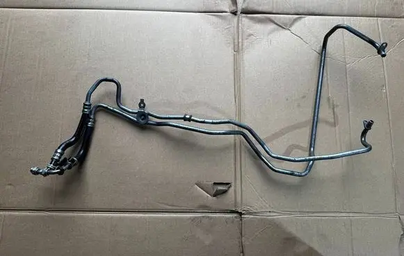 Mercedes-Benz C AMG W205 Gearbox oil cooler pipe/hose 