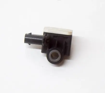 Mercedes-Benz CLA C117 X117 W117 Airbag deployment crash/impact sensor A1668210151 56054085AA
