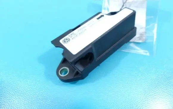 Volkswagen PASSAT B5.5 Fuel cut-off switch 5WK41910 IMPRK1343991