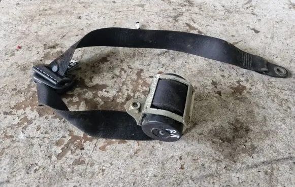 Ford C-MAX I Front seatbelt
