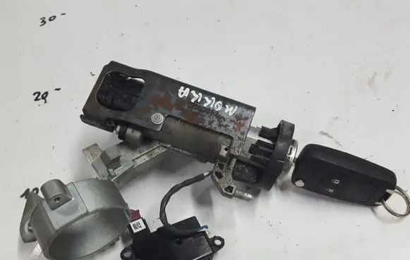 Opel Mokka B Ignition lock
