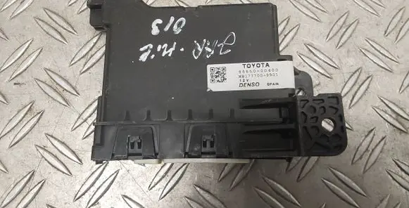 Toyota Yaris Climate control unit 886500D400