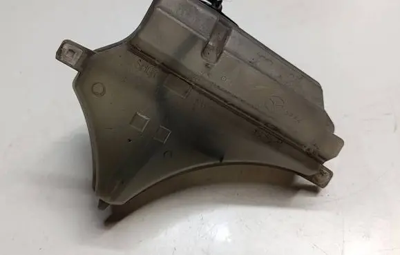 Mazda 6 Coolant expansion tank/reservoir SH0115350T3 SH0115350