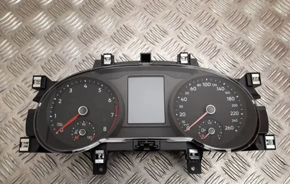 Volkswagen Tiguan Speedometer (instrument cluster) 5NA920750A
