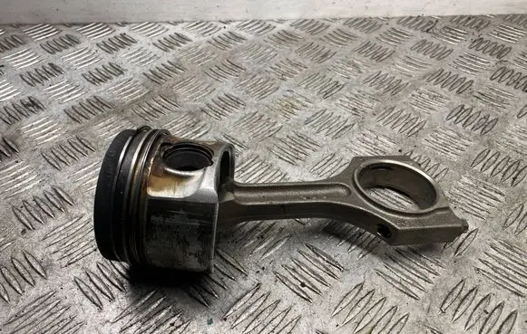 Mini Cooper Countryman R60 Piston with connecting rod 543