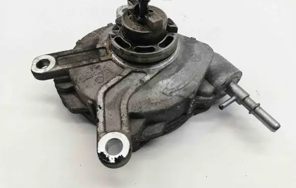 Toyota Avensis T250 Vacuum pump VAPEC19S