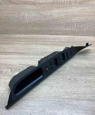 Mazda 6 Electric window control switch GJ6A684L6