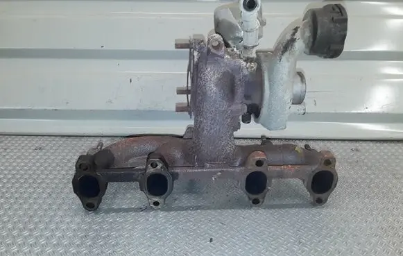Skoda Roomster (5J) Turbo BV39A0019 038253014b