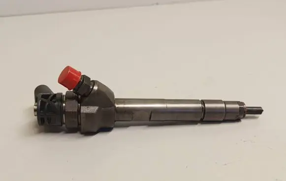 BMW 3 E90 E91 Fuel injector 0445110478 781070202