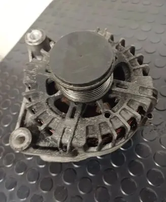 BMW 5 F10 F11 Generator/alternator 8507625 2608668D FG23S032