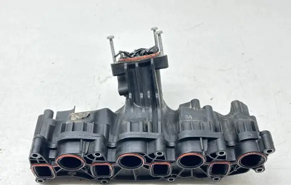 Volkswagen Transporter - Caravelle T5 Intake manifold 03L129711P