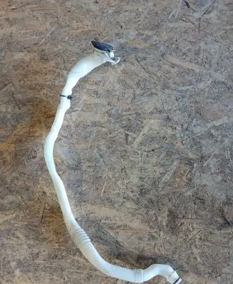 BMW 5 F10 F11 Windshield washer fluid hose 7203270