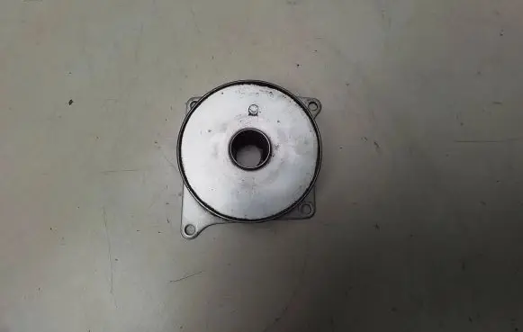 Honda Civic Oil filter mounting bracket