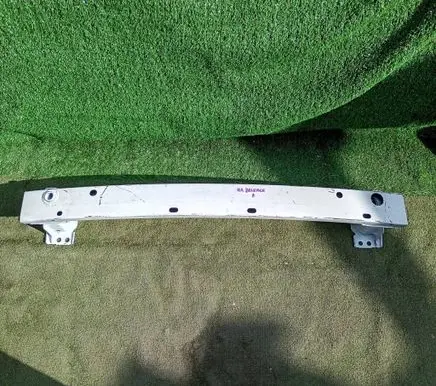 Toyota Auris E180 Front bumper cross member 5202102230