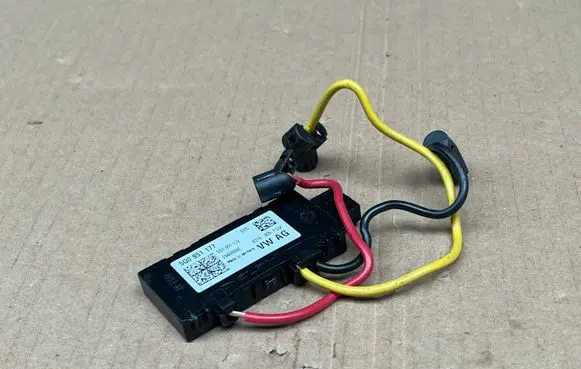 Audi A6 S6 C8 4K Rear glass lock/latch E418 5Q0951177
