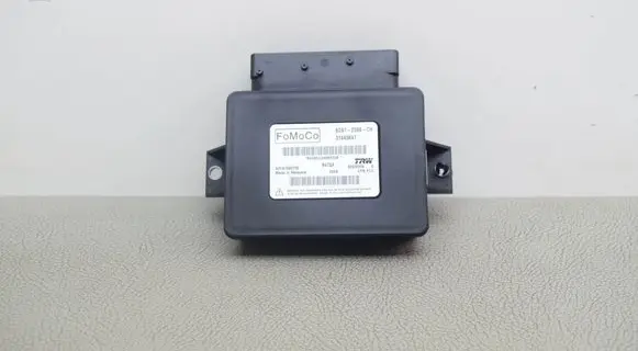 Volvo V60 Rear brake EMF control unit/module 31445647