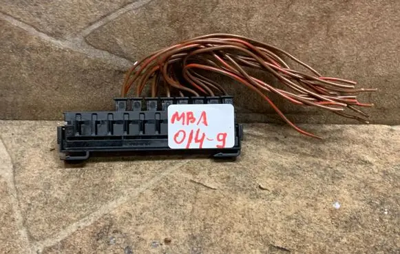 Mercedes-Benz SL R230 Voltage converter inverter A0025467940