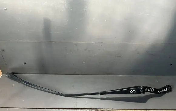 Opel Corsa D Front wiper blade arm 13182326