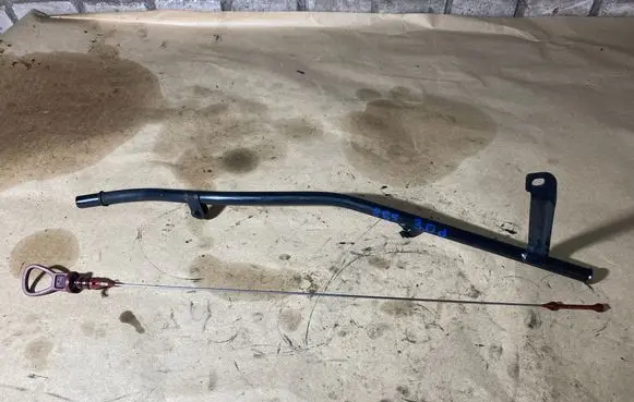 BMW 7 E65 E66 Oil level dip stick 7788969