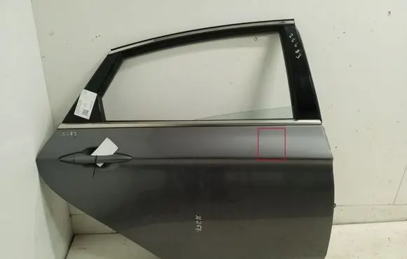 Hyundai i40 Rear door 