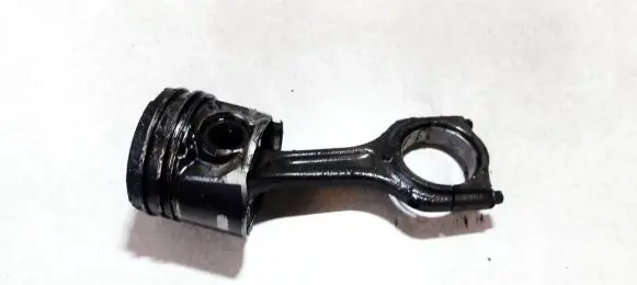 Piston with connecting rod