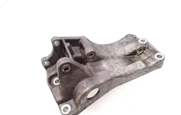 Volkswagen Caddy Generator/alternator bracket 030145169H
