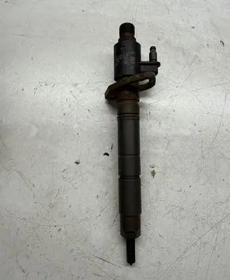 Fuel injector