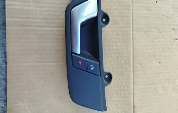 Audi A4 S4 B7 8E 8H Front door interior handle 8E1837019F