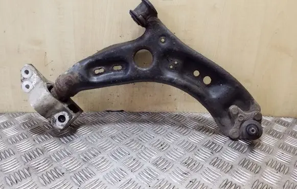 Volkswagen PASSAT B7 Front lower control arm/wishbone
