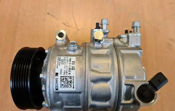 Volkswagen Beetle A5 Air conditioning (A/C) compressor (pump) PXE168757P